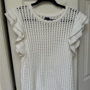 🎉🎉REDUCED GAP ❤️  Totally Adorable Flutter sleeve crochet sleeveless top 🌻